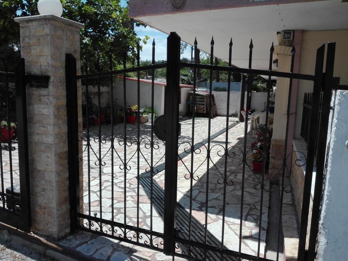 Casa Stella Apartment Агия Триас Екстериор снимка